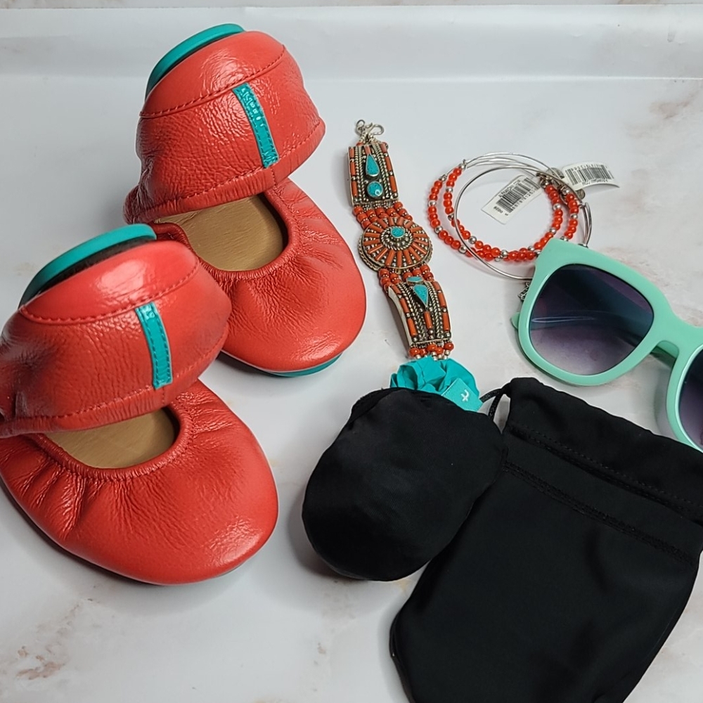 Sold Tieks limited edition poppy coral red - Picture 2 of 13